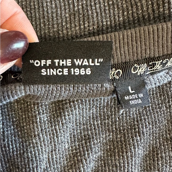 Men’s Vans Grey Pullover Shirt, Size Large - Picture 6 of 8